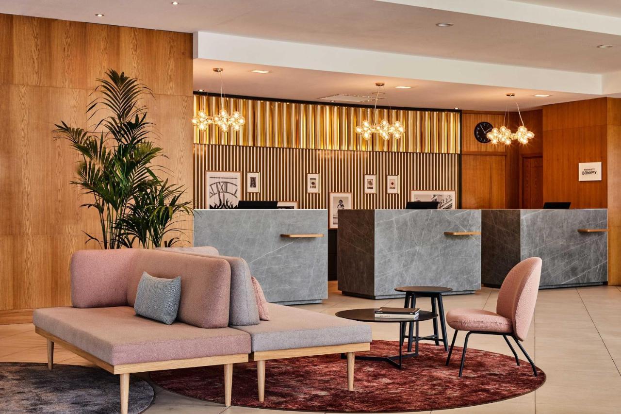 Sheraton Poznan Hotel Ngoại thất bức ảnh The lobby of the hotel