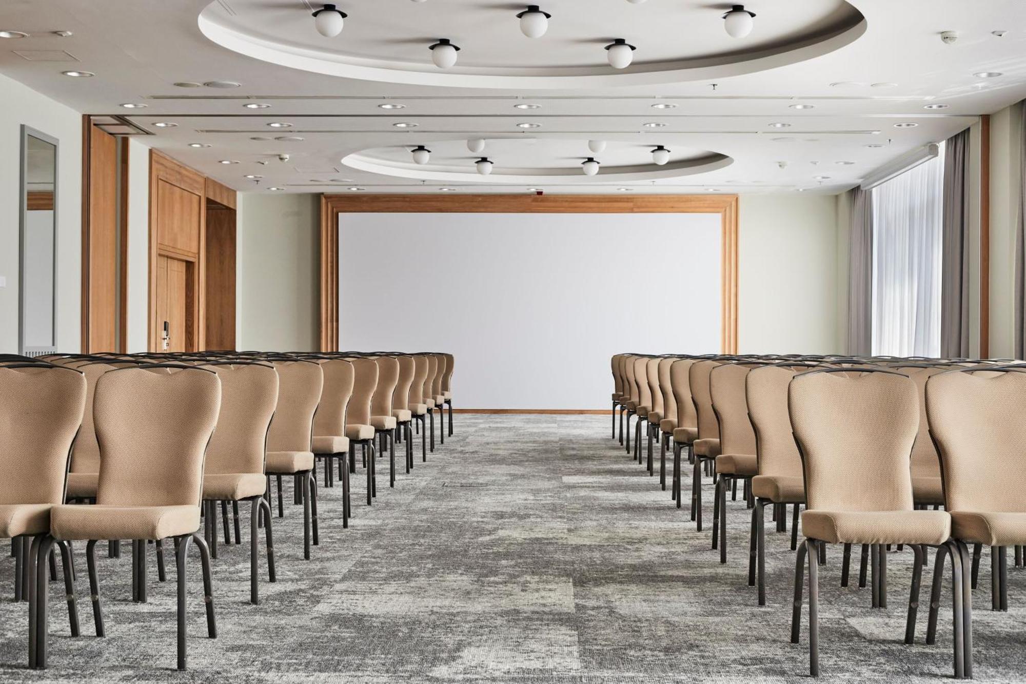 Sheraton Poznan Hotel Ngoại thất bức ảnh Meeting room